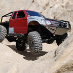   Axial SCX10�  w/Trail Honcho�  Body